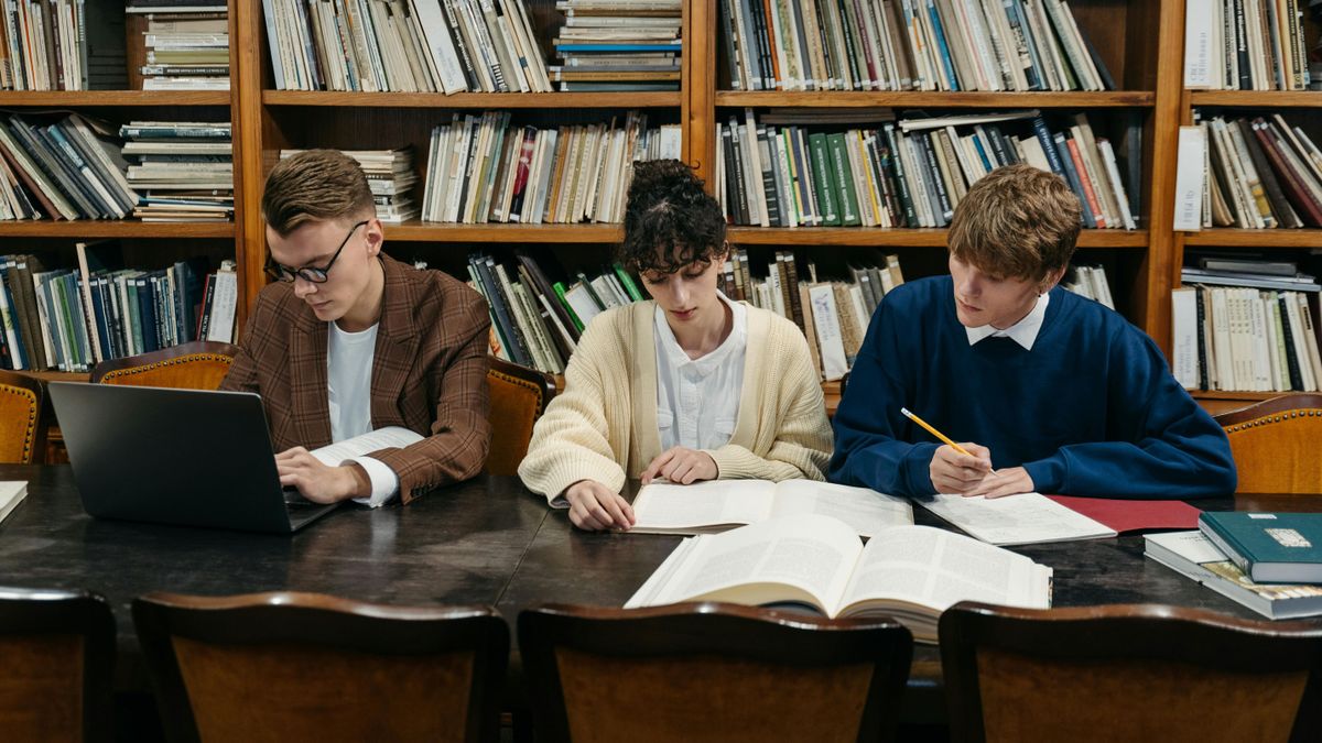 Középiskolások, figyelem: új ösztöndíj várja a legjobbakat!