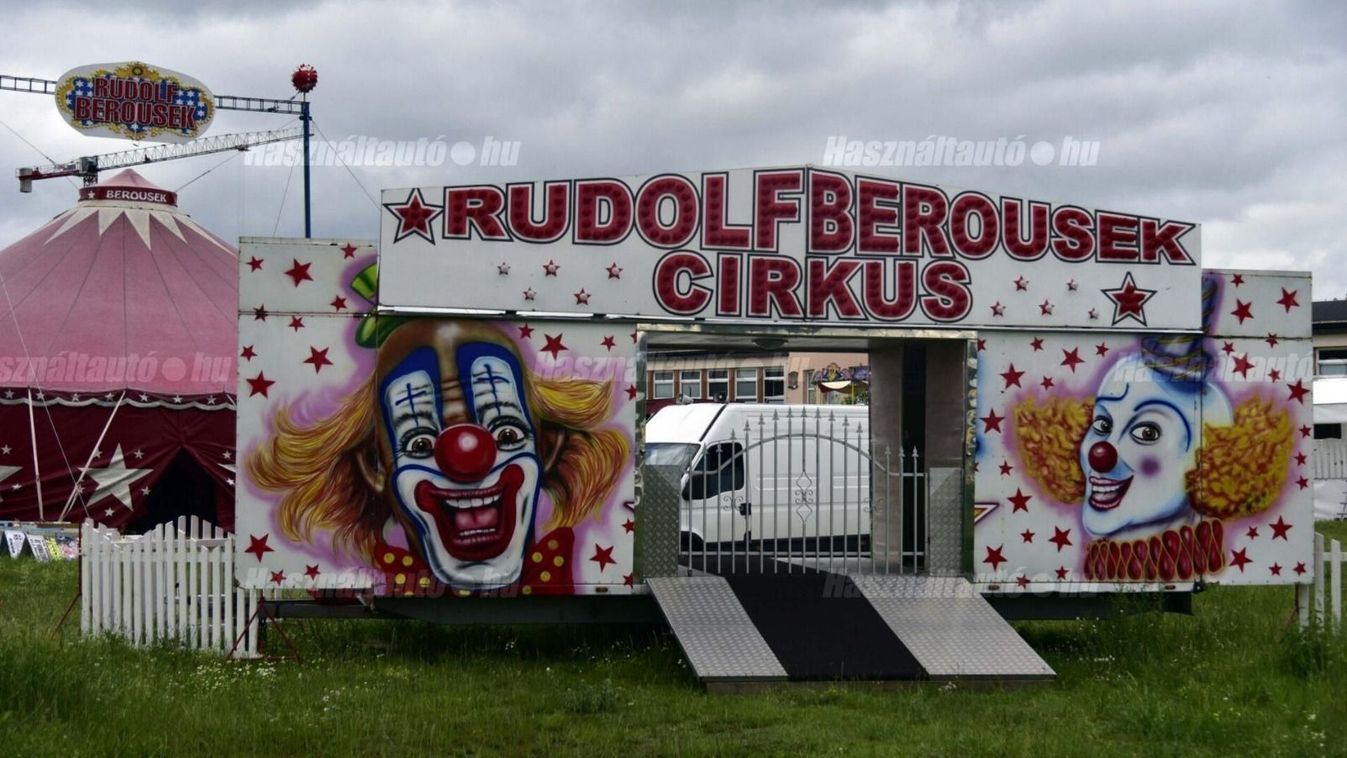 A Balaton-felvidéken árulják a Berousek cirkuszdinasztia világot járt...