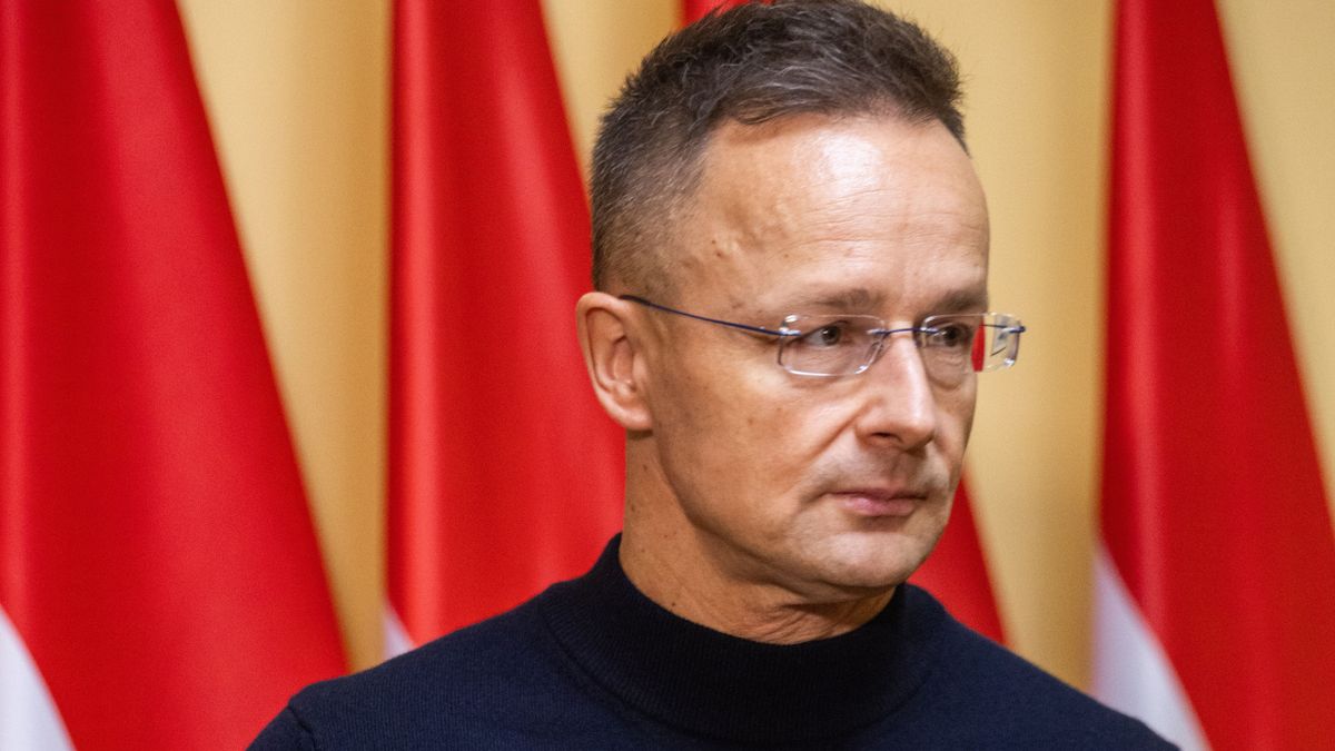 Szijjártó Péter: egyáltalán nem vagyunk elégedettek az Európai Unió háborús politikájával (videó)