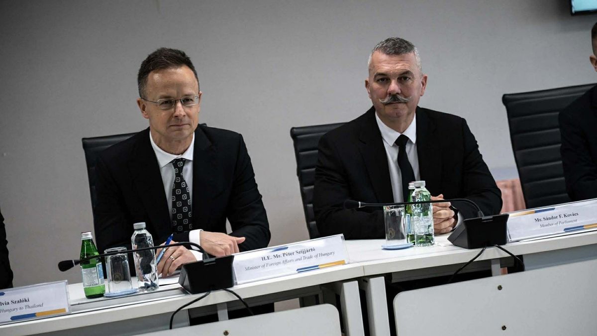 Szijjártó Péter: Magyarországon a válságok közepette is sikeresnek bizonyult a patrióta politika