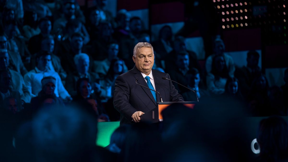 Orbán Viktor: Brüsszel azért akar Tisza-kormányt, hogy Magyarország is csatlakozzon a háborúhoz (videó)