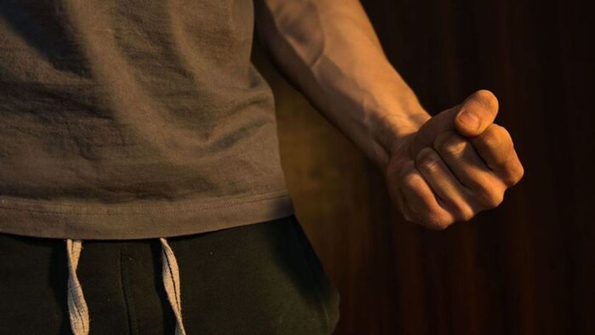 „Bebuktad az autódat is!” – Az ajkai sofőr segített két fiatal férfinak, cserébe kirabolták