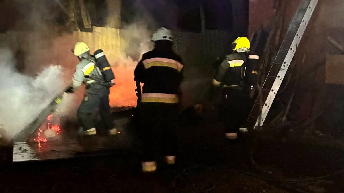 Lángok csaptak fel Csesznek külterületén – helyszíni fotók