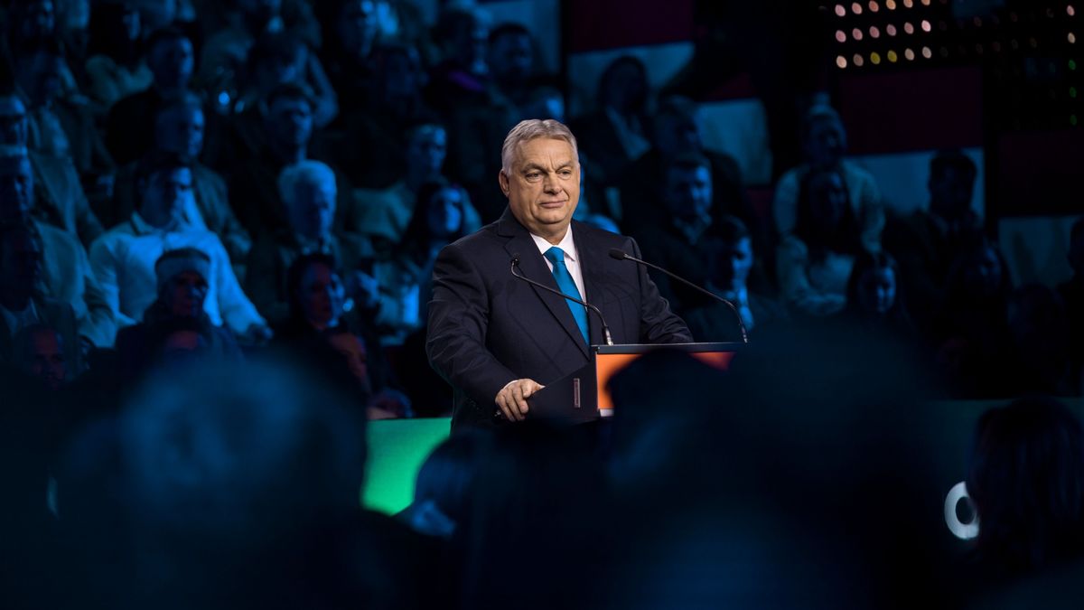 Orbán Viktor: Aki békét akar, velünk tart! (videó)