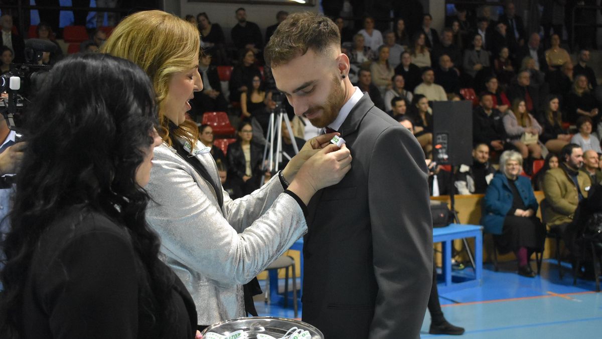 Tánc, könnyek, büszkeség: ilyen volt a mezős szalagavató (galéria)