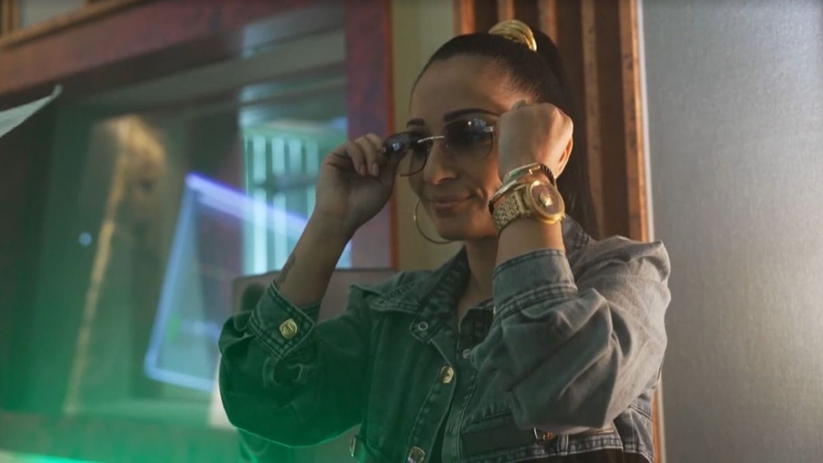 Nótár Mary elbújt a világ elől: bikinis fotóval jelentkezett Thaiföldről