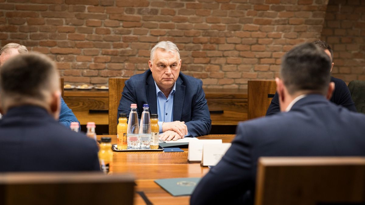 Orbán Viktor: Megemeltük a terrorfenyegetettség készültségi szintjét + videó