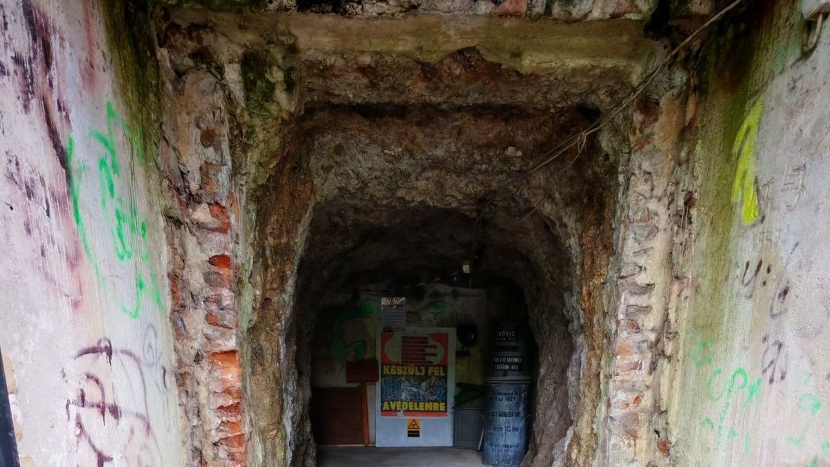 Olyat láthatsz most a föld alatt, amit ritkán – Semmi pánik, csak kis bátorság és zseblámpa kell!