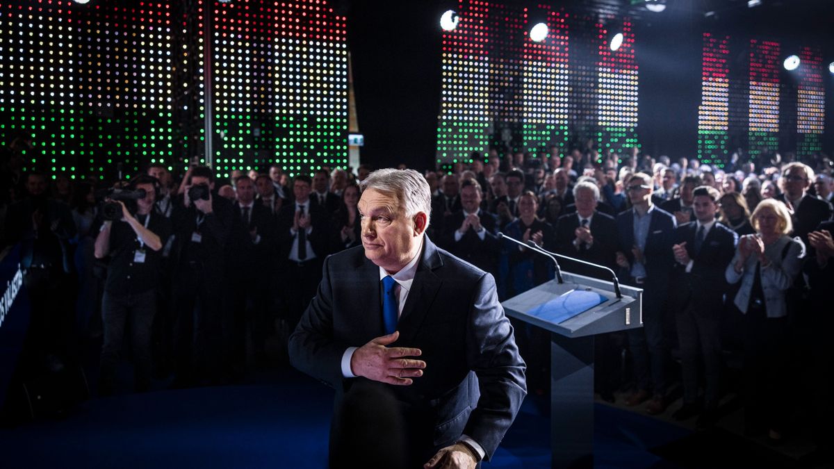 Orbán Viktor új digitális polgári kör megalakulását jelentette be