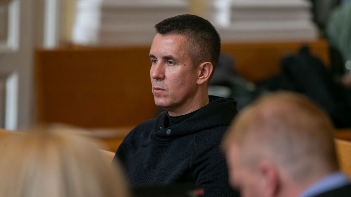 Hét év fegyházbüntetést kapott Czeglédy Csaba volt DK-s politikus