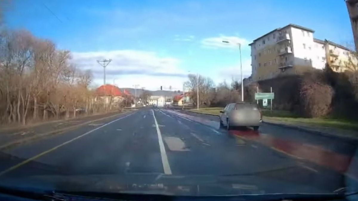 Három szabályszegés egy mozdulattal – mindent rögzített a kamera Veszprémben