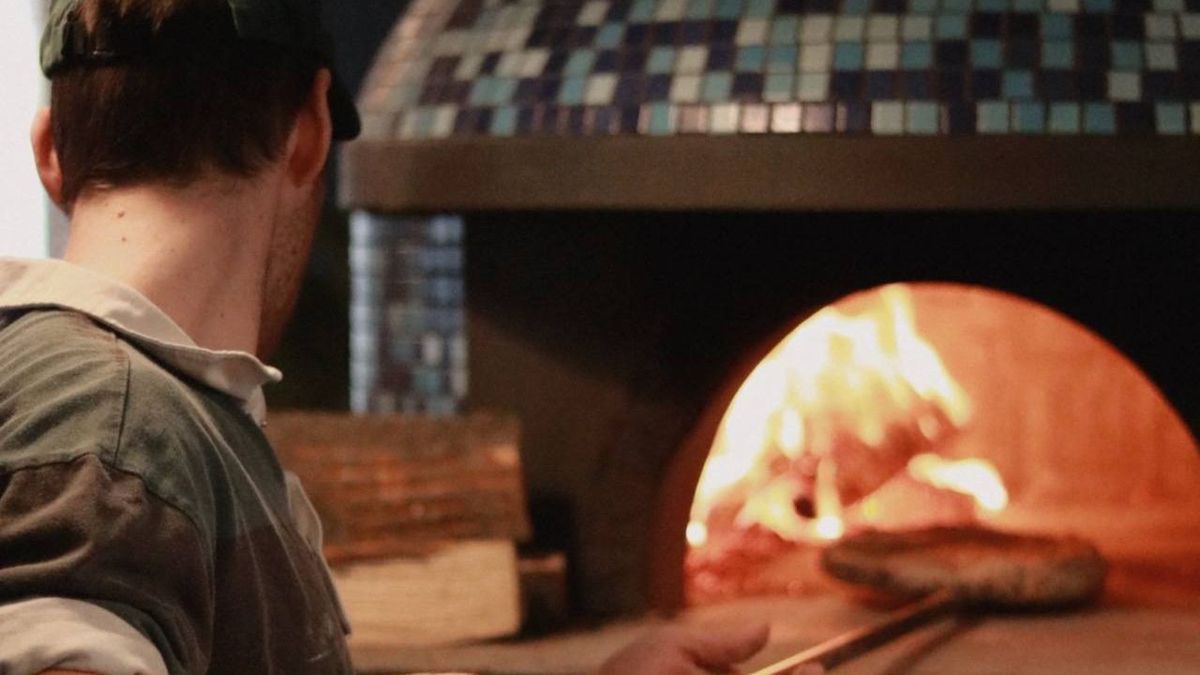 Itt az új kedvenc? Nápolyi pizza illata lengi be az Ibolya utcát