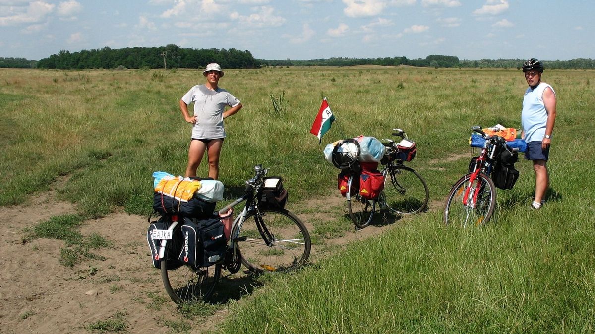 Végigkerekezte Magyarországot a szenior természetjáró