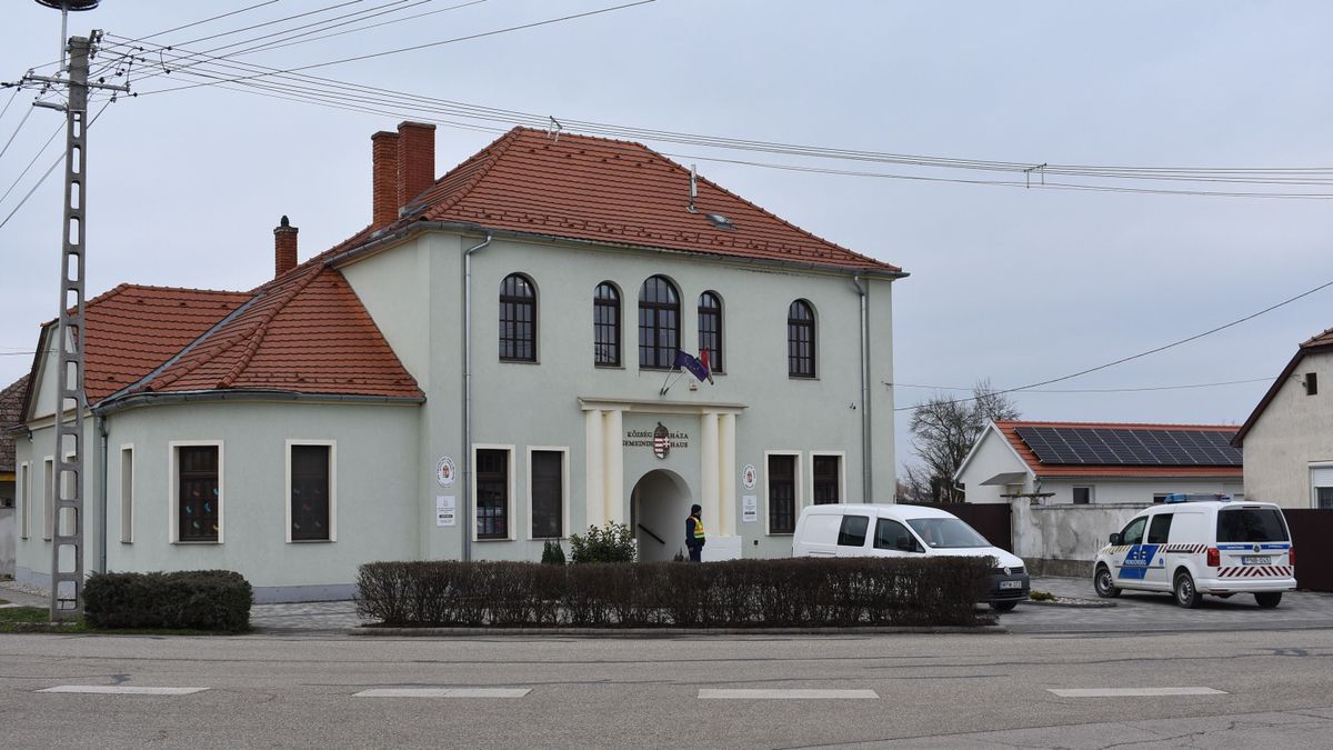 Nagyteveli lövöldözés: Takács Péter meglátogatta a meglőtt polgármestert