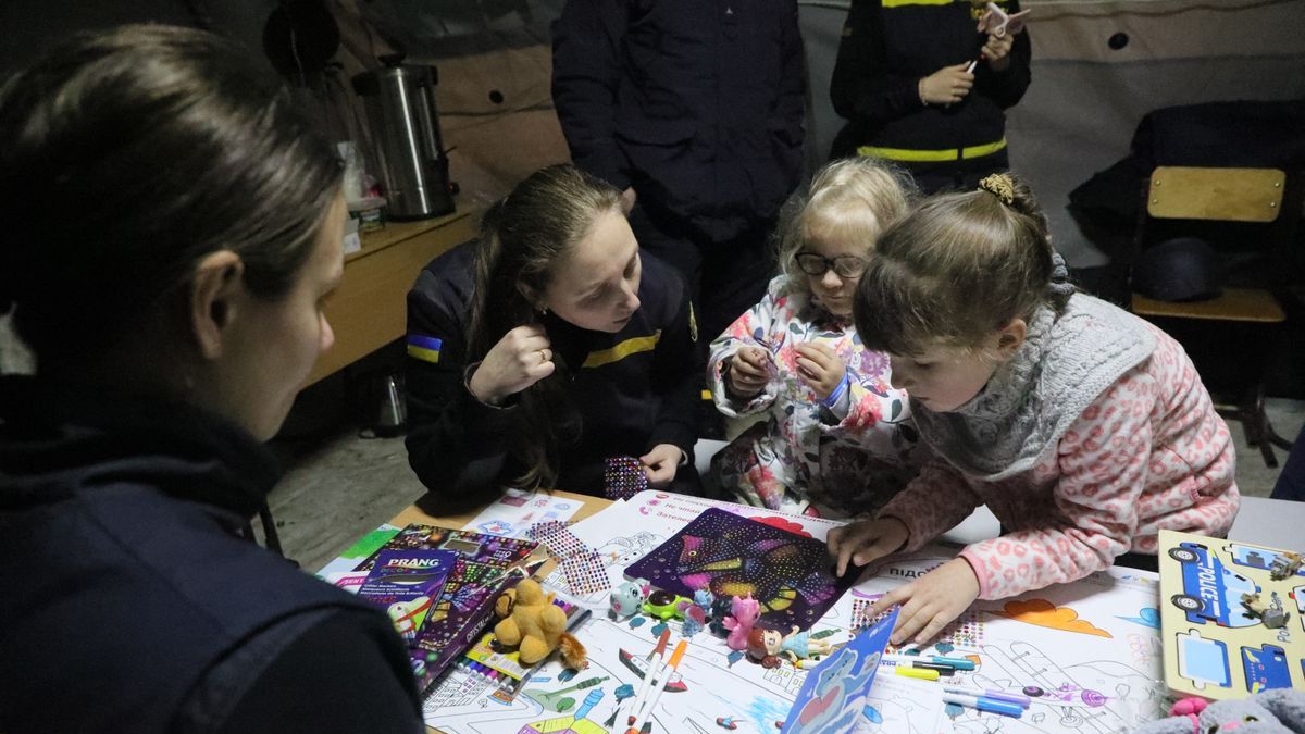 Álmatlan éjszakák, üvöltő szirénák – a háború gyermekeinek története
