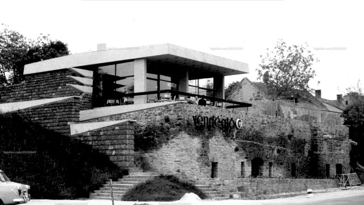 Ikonikus balatoni ingatlan új eséllyel: gazdát keres a legendás Makovecz-épület (galéria)