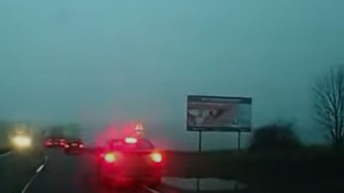 Bedrogozva "kacsázott" a 8-ason, hamar utolérték a rendőrök +videó