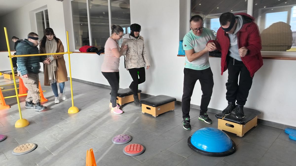 Negyedik alkalommal rendeztek parasportnapot az Ajkai Jégcsarnokban (+videó)