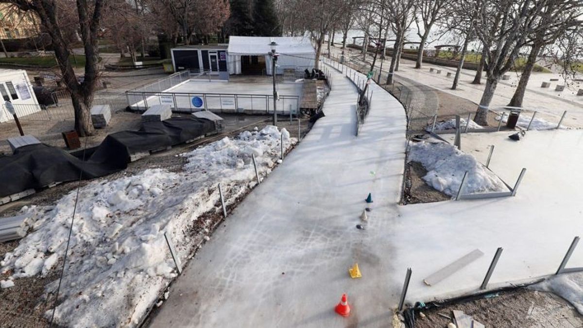 Búcsú a jégtől: bontják a balatonfüredi téli kedvencet