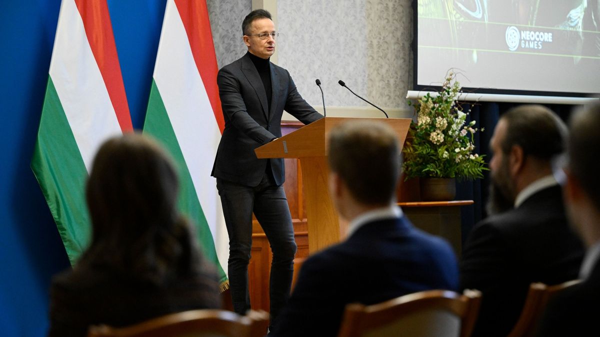 Szijjártó: a magyarok a megváltozó új világban is sikeresek tudnak lenni