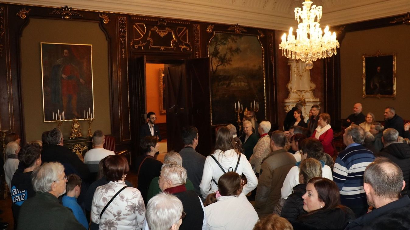 Új korszak kezdődött a pápai Esterházy-kastélyban