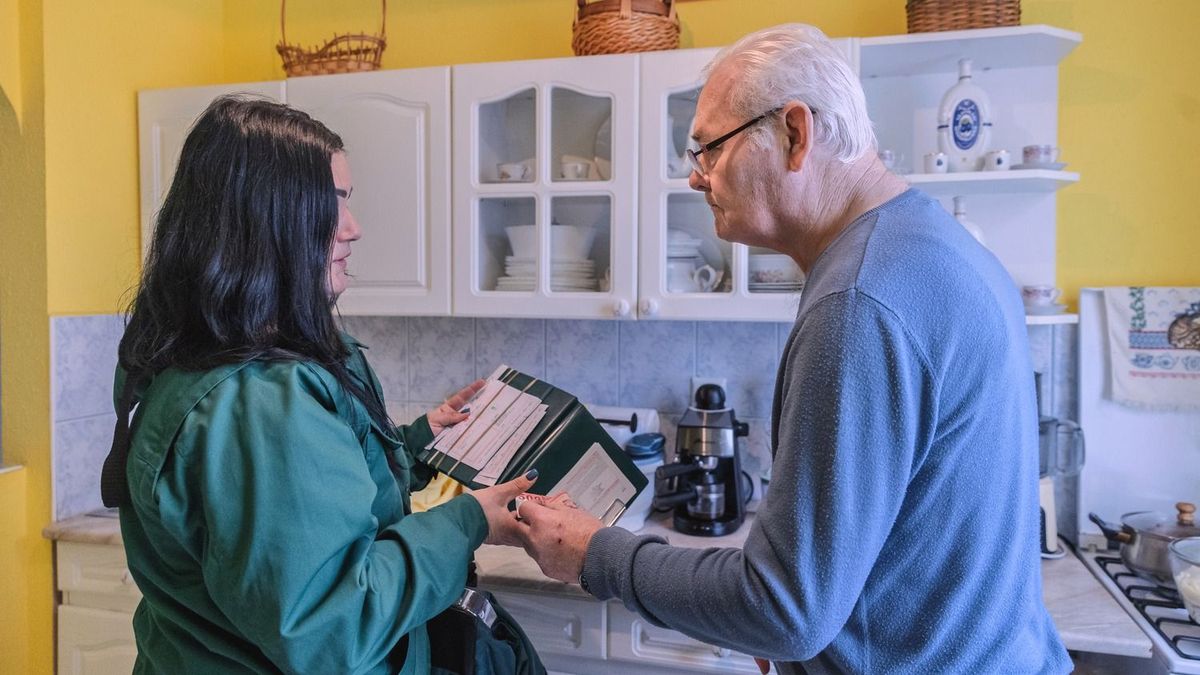 A tiszás szavazók többsége is támogatja a rezsistopot és a 14. havi nyugdíjat