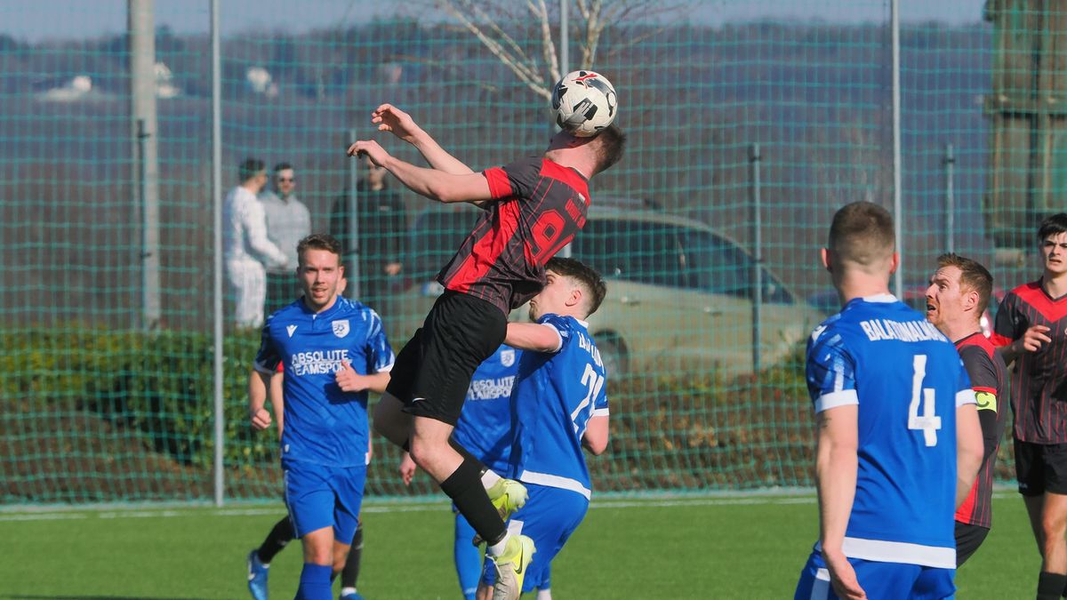 Vármegyei foci: meglepetésre nem tudott nyerni az éllovas, két hosszú sorozat is megszakadt