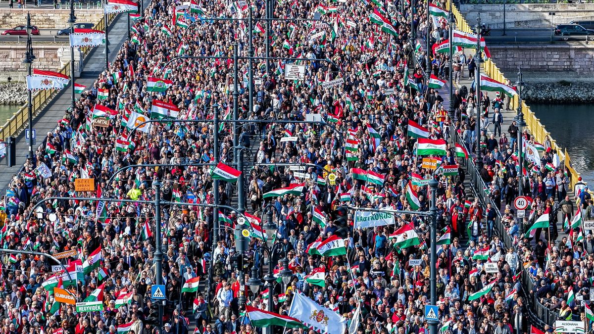 Orbán Viktor: A mi politikai közösségünk szívemberekből áll, akik a haza ügyében harciasak