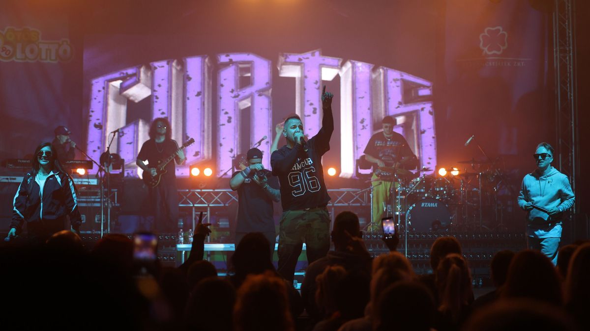 Curtis és Charlie ingyenes koncertjei megtöltötték a One Veszprém Arénát (+galéria)