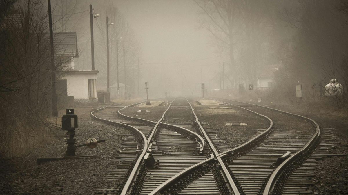 Elgázolt egy embert egy személyvonat a Balaton-parton