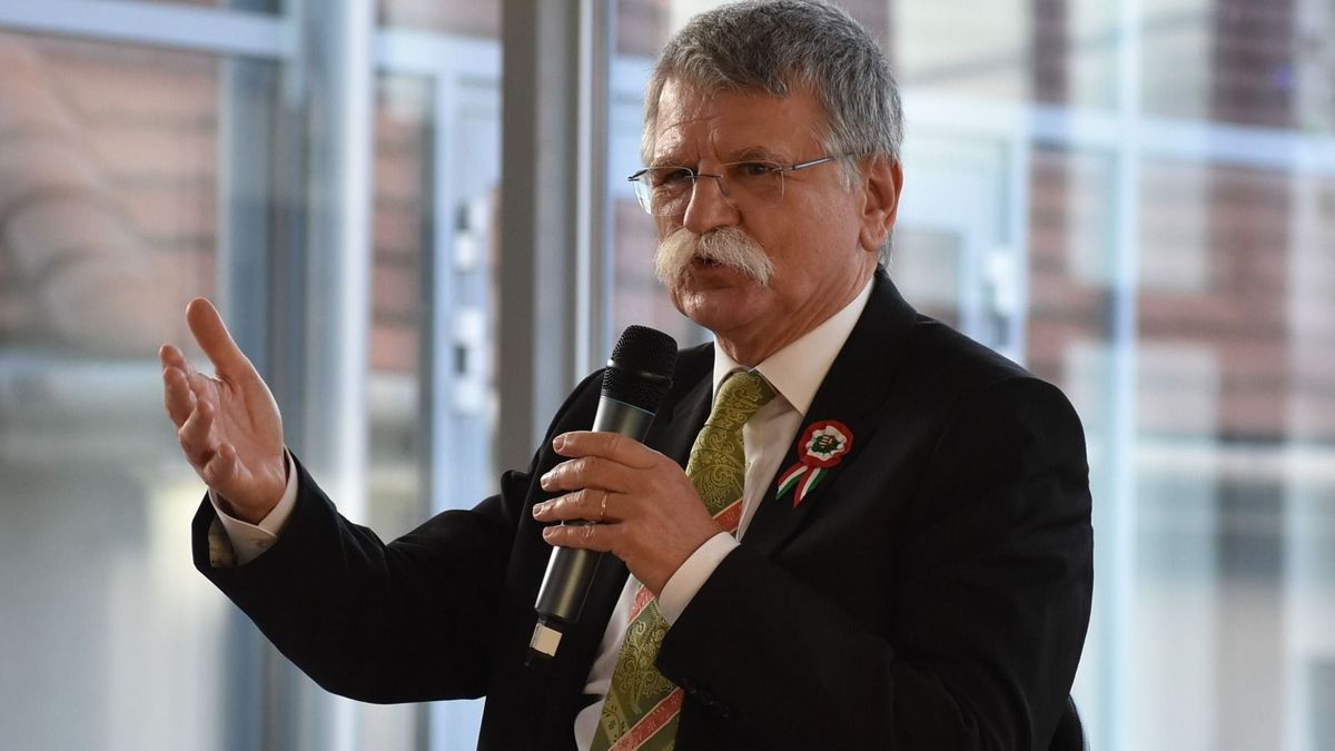 Kövér László: "Ez nem gyerekjáték, az EU vezetői tudatosan háborúra készülnek Oroszországgal"