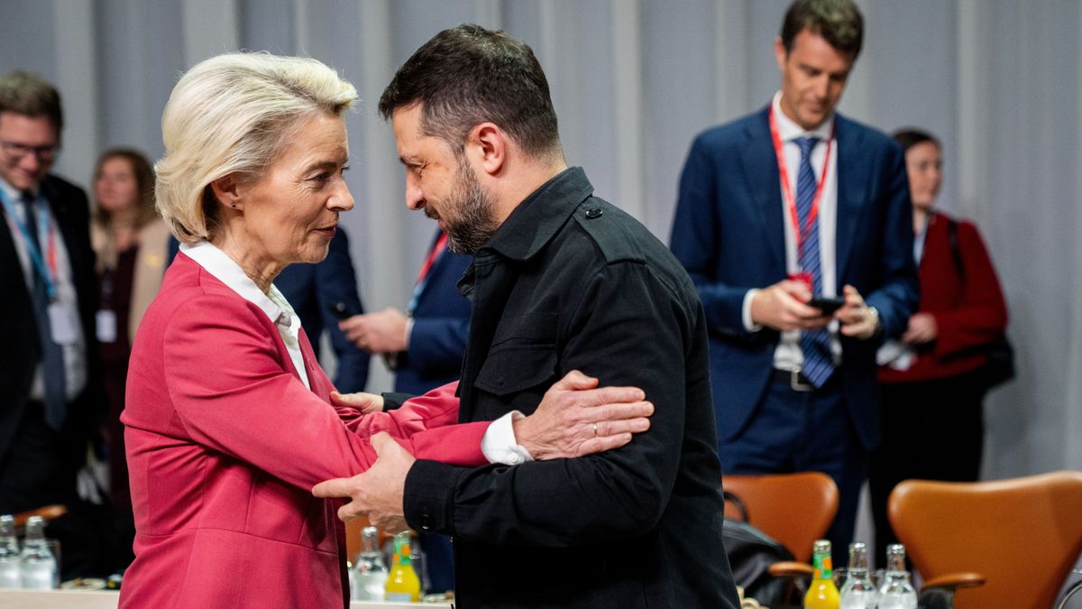 Szijjártó Péter: Brüsszel továbbra is úgy táncol, ahogy Zelenszkij fütyül (videó)