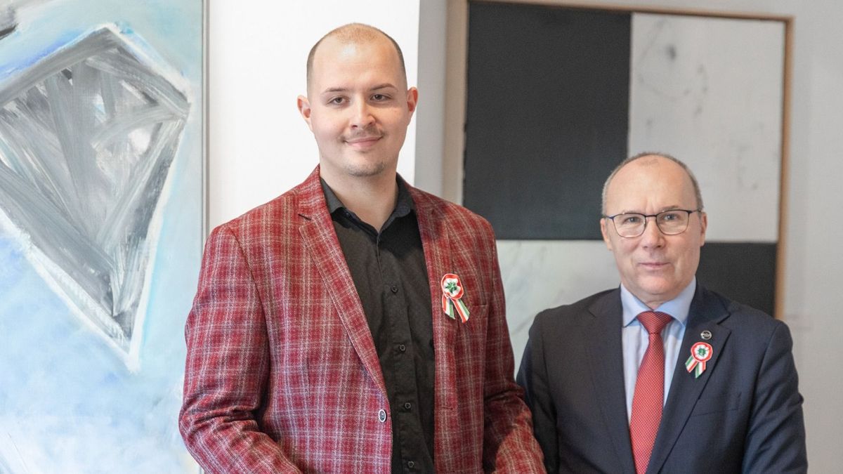 A Vehir.hu sokoldalú újságírója nyerte el a Szabad Sajtó Díjat (galéria)