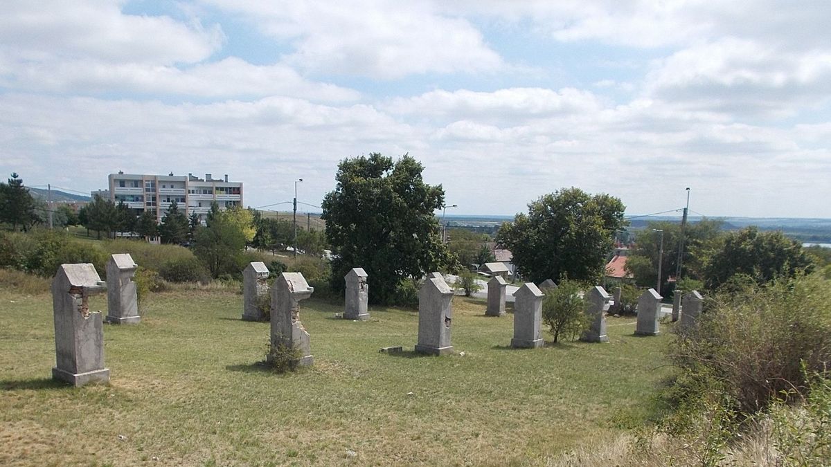 Várpalotán újabb beruházások jöhetnek, akár stációt is „örökbe fogadhatunk”