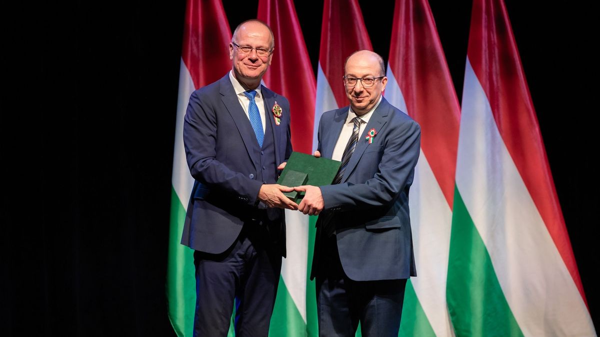 Rangos állami kitüntetést kapott a Pannon Egyetem GTK egyetemi tanára