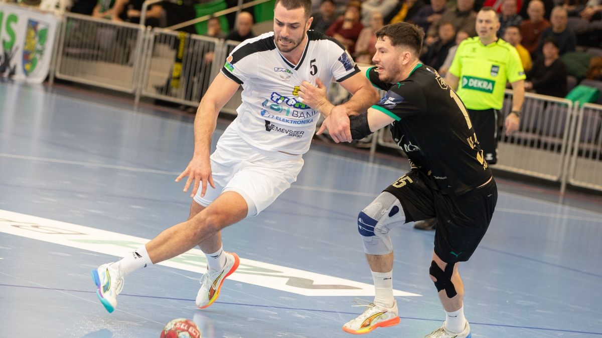 Mikor macska játszik az egérrel