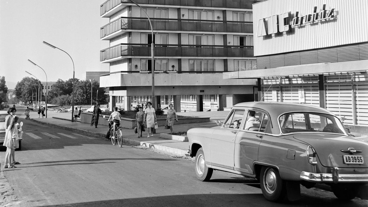 59 éves fotókon a legendás utca, amit minden veszprémi csukott szemmel ismer