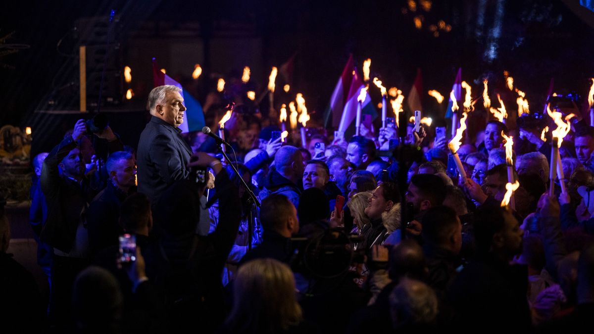 Orbán Viktor Kaposváron: Képesek vagyunk arra, hogy megvédjük Magyarországot + galéria