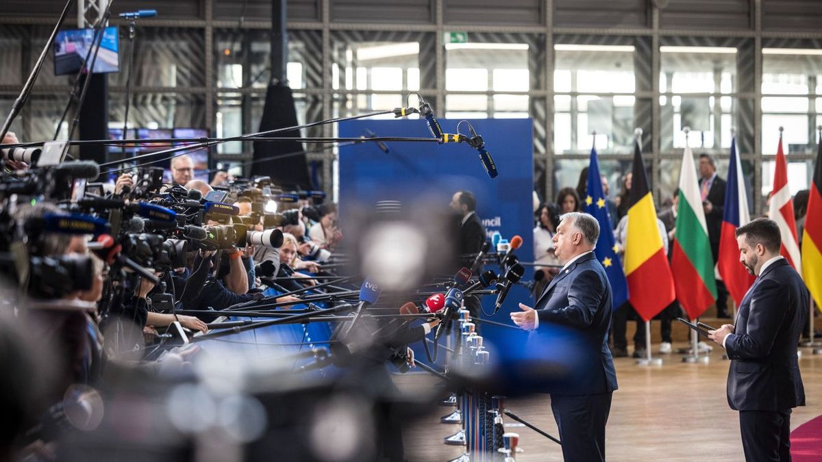 Orbán Viktor brüsszeli helyzetjelentése: Tartjuk a pozíciónkat (videó)