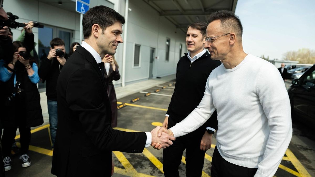 Szijjártó Péter: a vajdasági magyarok egyedül a jelenlegi nemzeti szuverén kormányra számíthatnak (videó)