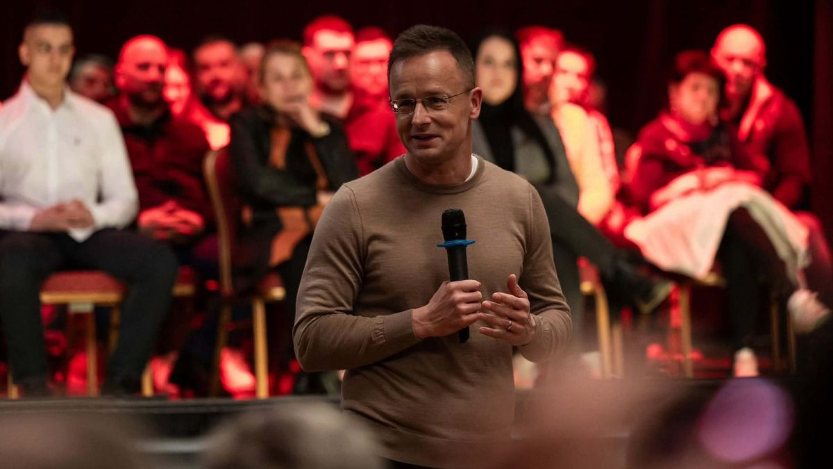 Szijjártó Péter: óriási külső nyomás várható a nemzeti sorskérdésnek számító választásig