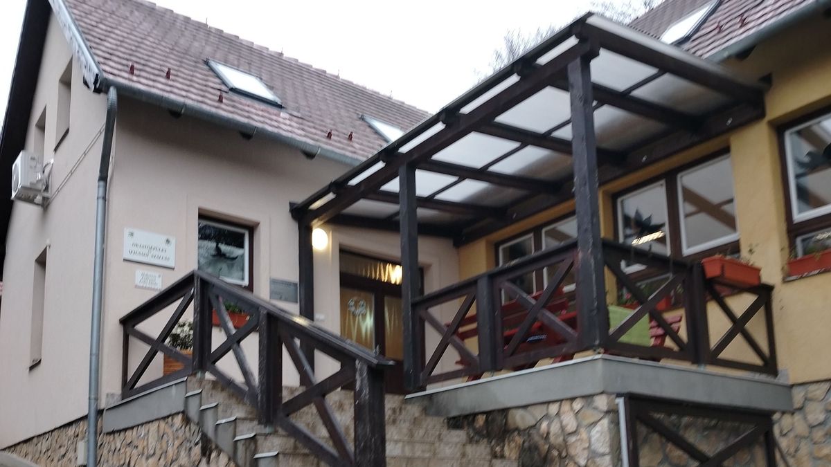 A Téry Ödön program keretében megújult a Hubertus erdei iskola