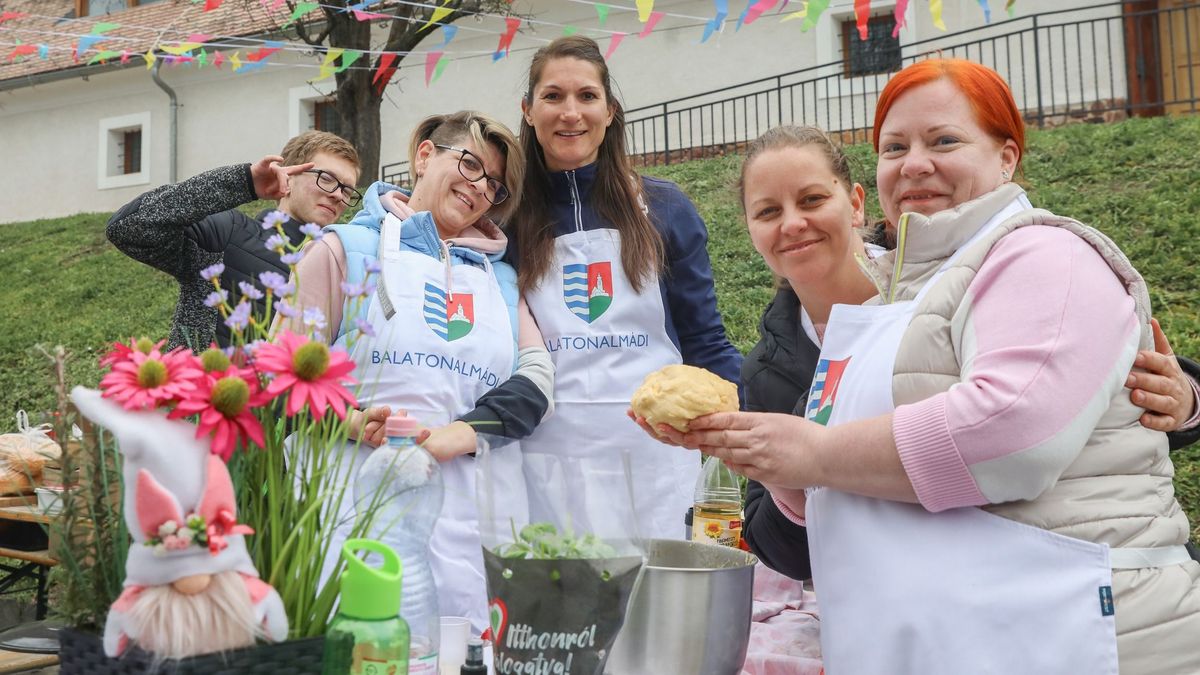 Az idei évben is különleges fogásokkal készültek az Almádiak Napja főzőversenyére (galéria + videó)