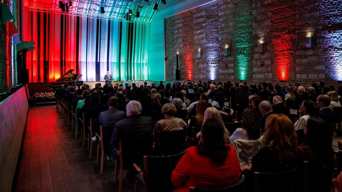 Március 15. alkalmából elismerést vehetett át a Bakonykarszt Zrt. két munkatársa