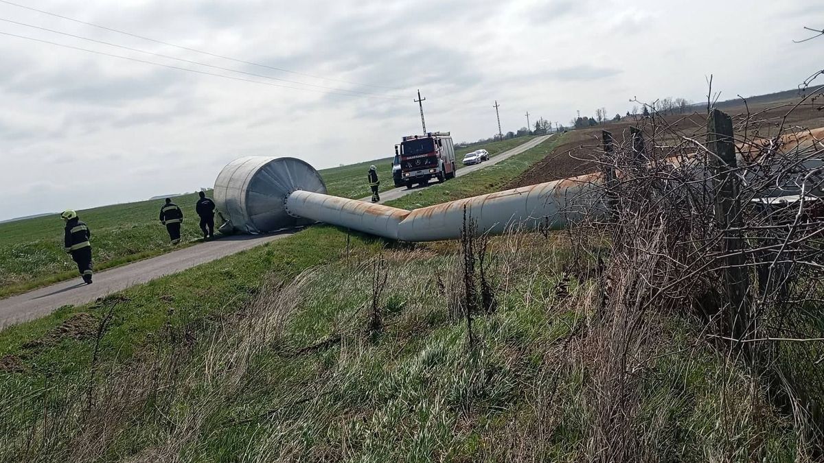 Tombolnak az elemek, egy víztornyot is kidöntött a brutális erejű szél