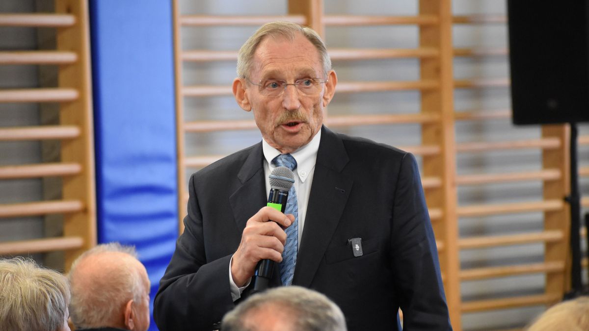 Pintér Sándor a tiszás kémbotrányról: volt kollégái is árulónak tartják Szabó Bencét