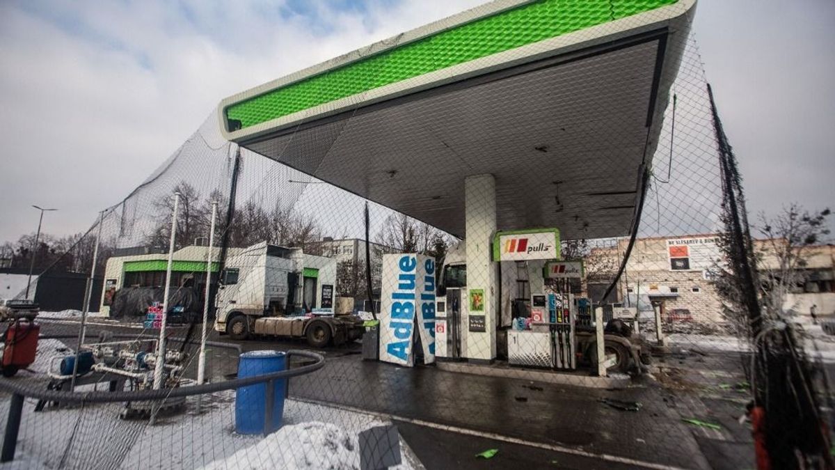 Ukrajnában már üzemanyaghiány van (videó)