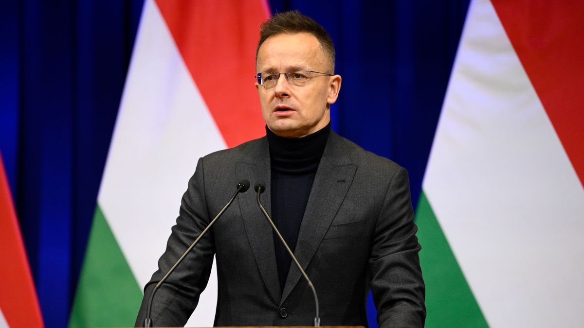 Szijjártó Péter: követeljük az ukránoktól, hogy azonnal indítsák újra az olajszállítást