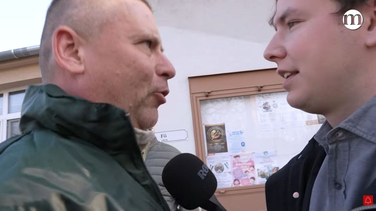 Sokkoló jelenet a fórumon: Ruszin‑Szendi Romulusz fenyegetően közelítette meg az újságírót (+videó)