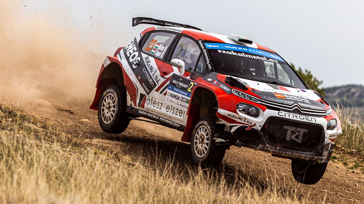 Hangulatfelelős új köntösben: így rajtolnak Bútor Róberték a Veszprém Rallye-n